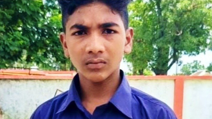 नक्सल प्रभावित पूवर्ती गांव से निकला उजाले का अर्जुन: नवोदय विद्यालय में चयनित होकर रचा इतिहास