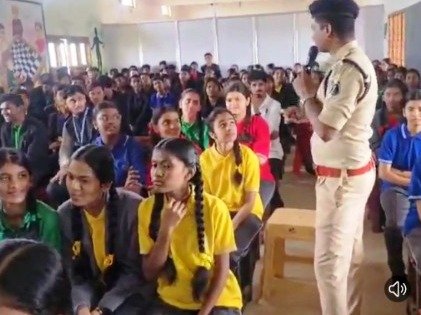 भानुप्रतापपुर के सेंट जोसेफ स्कूल में यातायात जागरूकता अभियान आयोजित