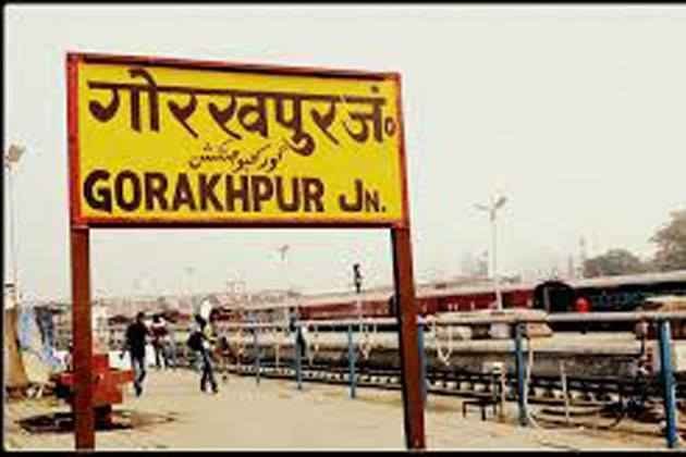 गोरखपुर की महिला को पति ने चलती ट्रेन से फेंका, झारखंड के पतरातू में नाले से मिली घायल अवस्था में